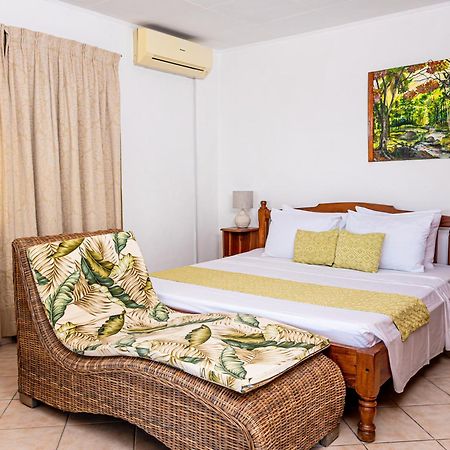 ויקטוריה Bottle Palm Villa מראה חיצוני תמונה