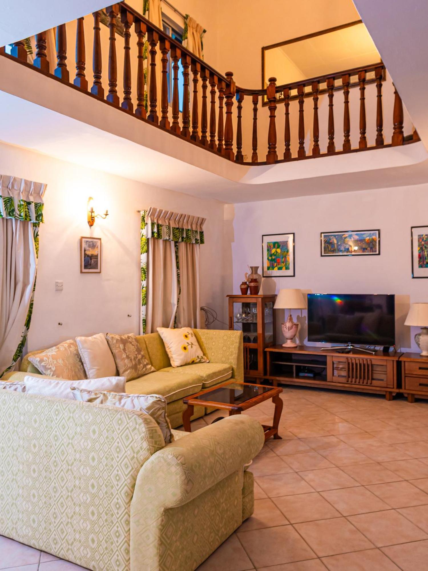 ויקטוריה Bottle Palm Villa מראה חיצוני תמונה