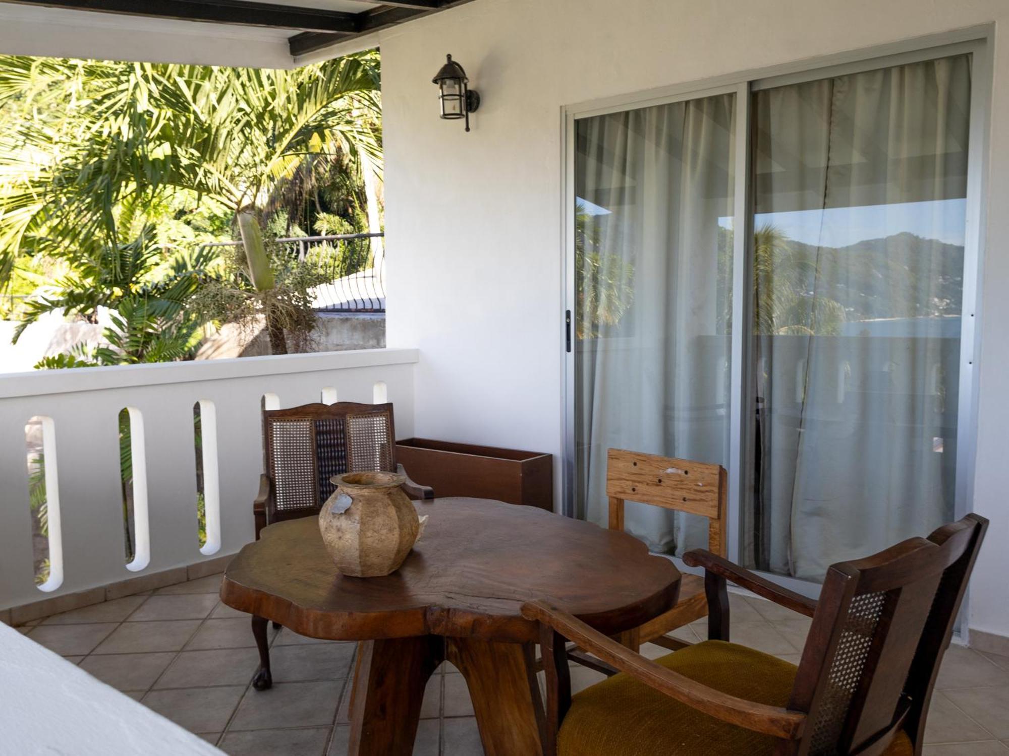 ויקטוריה Bottle Palm Villa מראה חיצוני תמונה