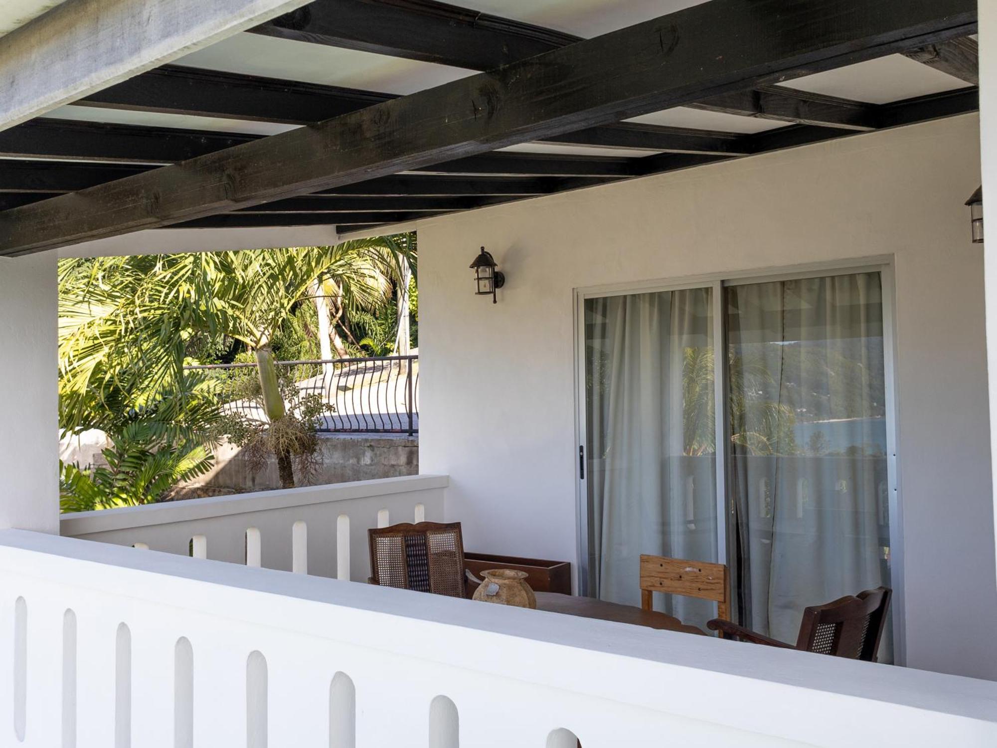 ויקטוריה Bottle Palm Villa מראה חיצוני תמונה