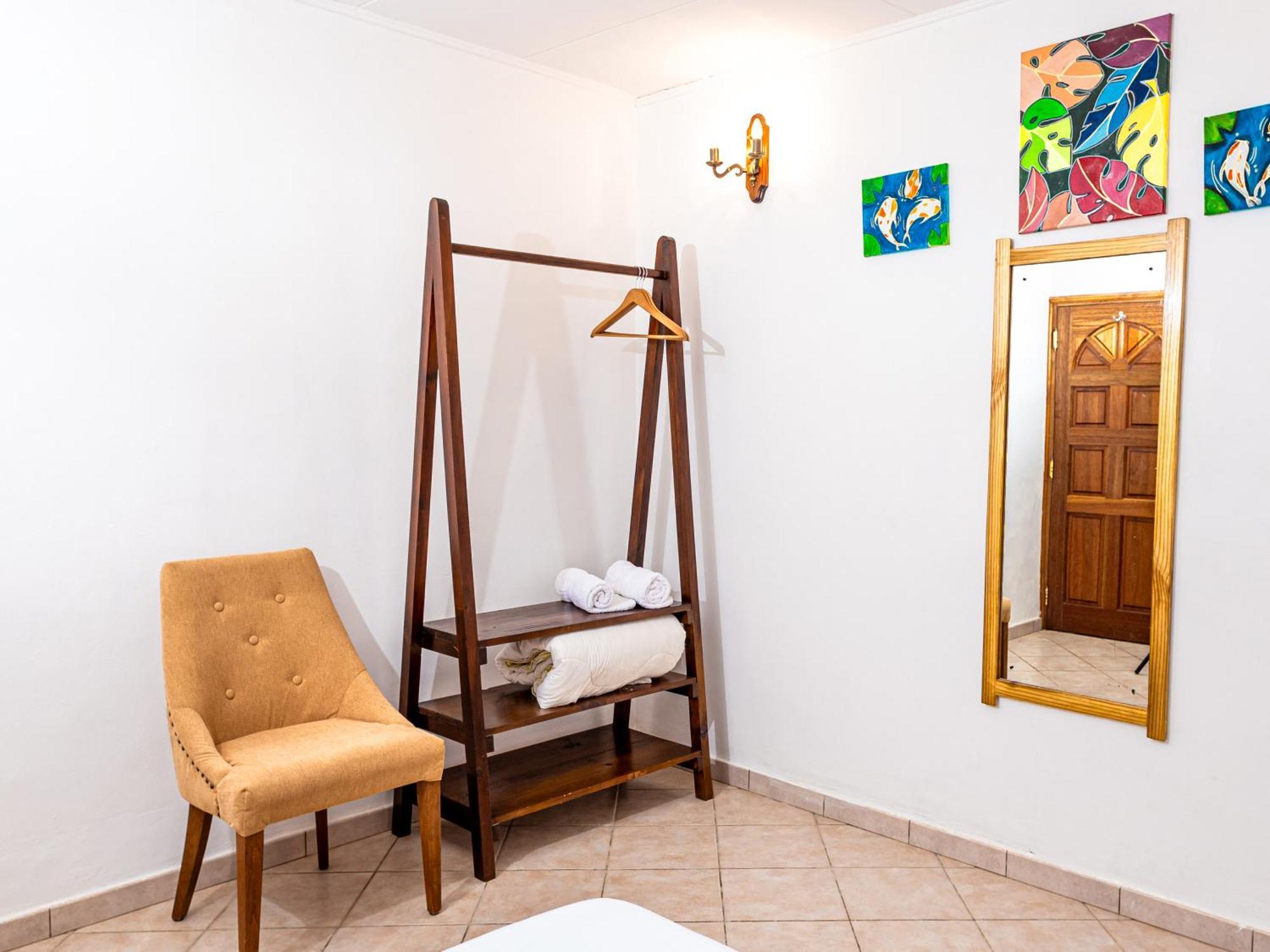 ויקטוריה Bottle Palm Villa מראה חיצוני תמונה